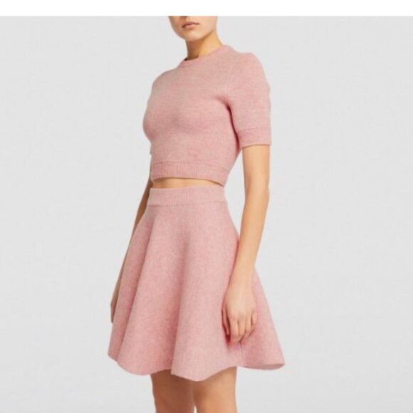 ALAÏA Wool-Rich Cropped Sweater - Picture 4 of 9